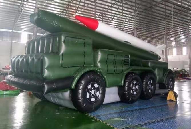 拜城军事导弹发射车